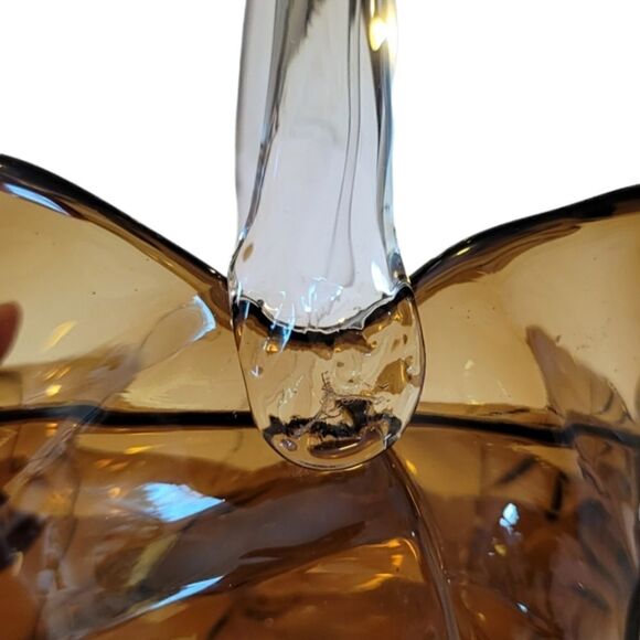 Vintage Viking Hand Made Amber Leaf Clear Handle Collectable Glass Bowl - Picture 5 of 6